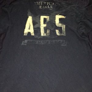 Men’s size L American eagle t shirt